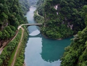 车轮上的山水诗，成都自驾重庆武隆，3天2夜玩转喀斯特秘境