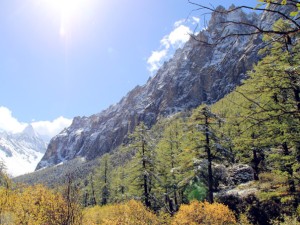从山城到秘境，重庆到亚丁自驾，一场穿越山河的朝圣之旅