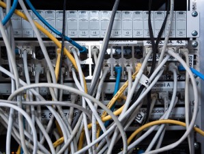 安全下载电脑软件，避坑指南与实用技巧