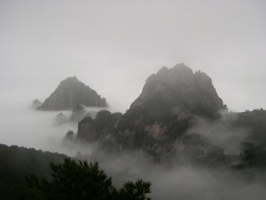 车轮上的黄山，自驾驰骋，邂逅水墨丹青的极致之旅