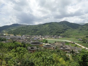 永定土楼，不止土楼奇观，周边风光与文化交织的深度之旅