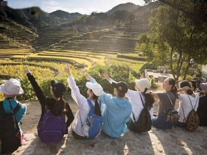 张北黄龙山庄，坝上秘境中的山水画卷与诗意栖居