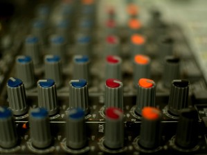 电脑声卡语音软件下载安装与调试全攻略，新手也能轻松上手