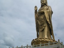 普陀山内禅意行，漫步海天佛国的心灵之旅