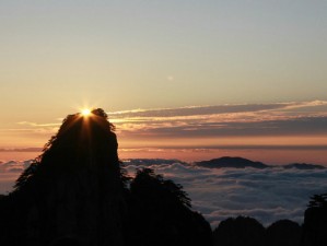 从星城烟火到仙山云海，长沙至峨眉山，一场跨越千里的治愈之旅