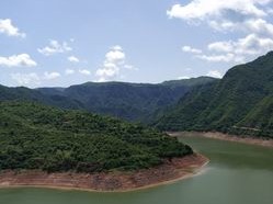 平凉周边游，探秘山水人文交织的陇东风情画卷