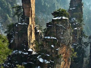 从奇峰林立到冰雪冬奥，张家界到张家口的南北双城记